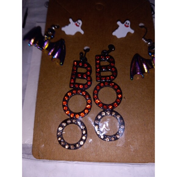 Halloween Earrings Set of 3 Ghost Studs Iridescent Dangle Bats & Rhinestone Boo - Picture 4 of 4